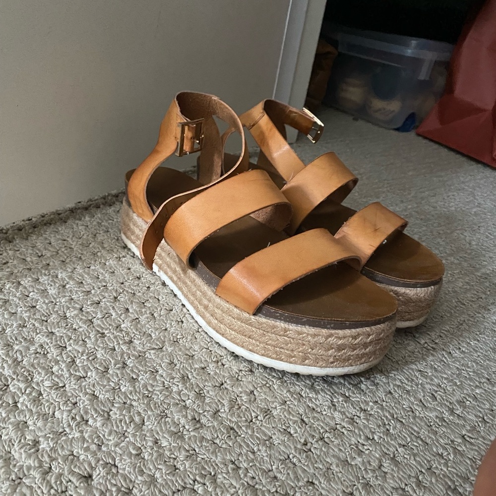 Tan Espadrille Platform Sandals. Size 8